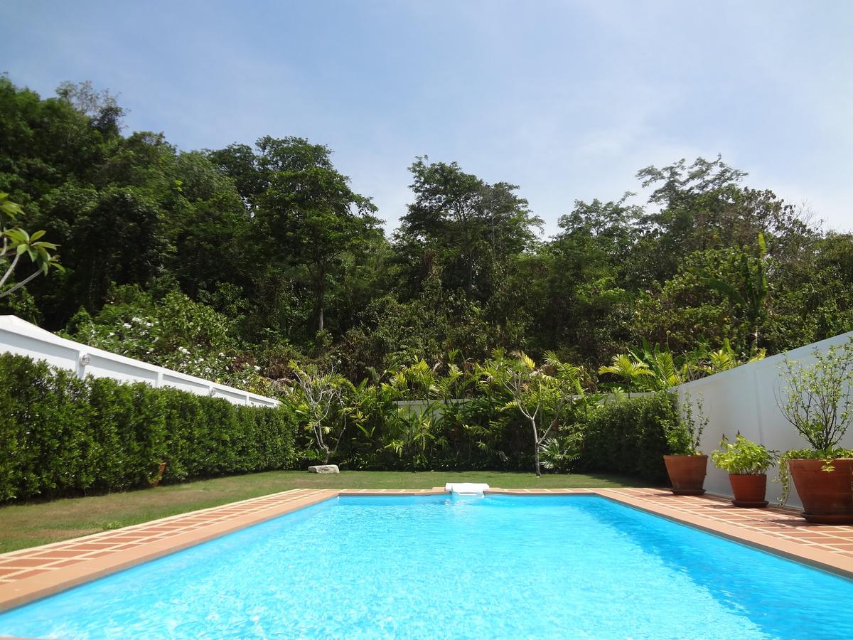 Baan Promphun Pool Villa By Bv Si Sunthon Exterior photo